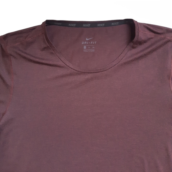 Nike Dri-Fit t-shirt - Picture 2 of 4